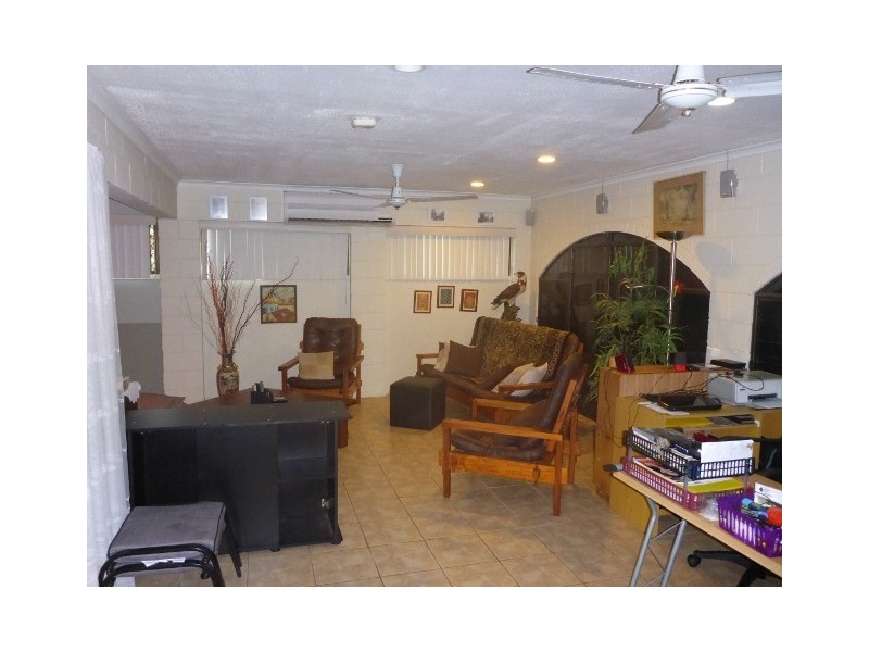 13 CHAMPAGNE CRESCENT, Kelso QLD 4815