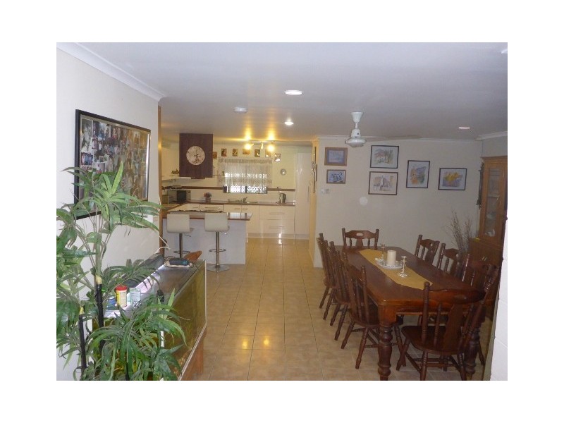 13 CHAMPAGNE CRESCENT, Kelso QLD 4815