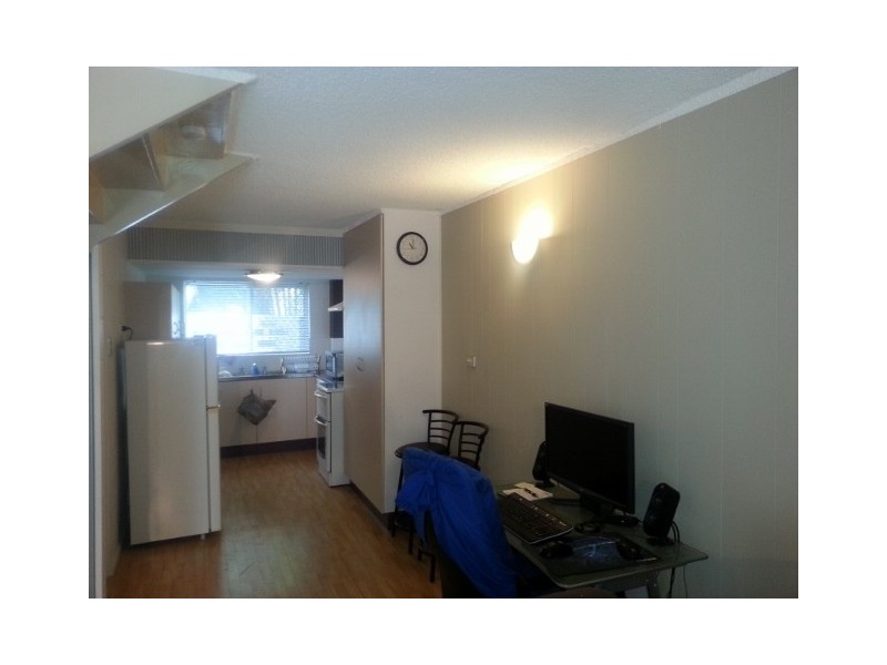 7/68 Paxton Street, North Ward QLD 4810