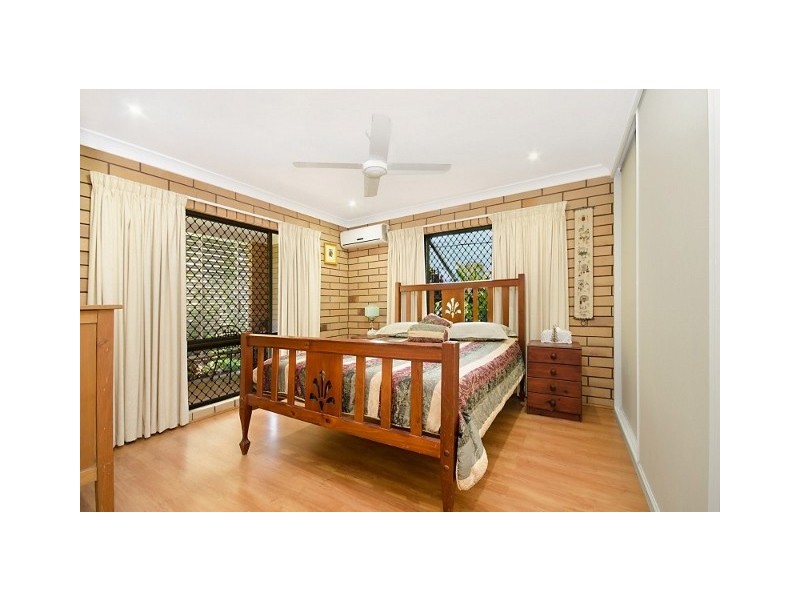 18 Lara St, Cranbrook QLD 4814