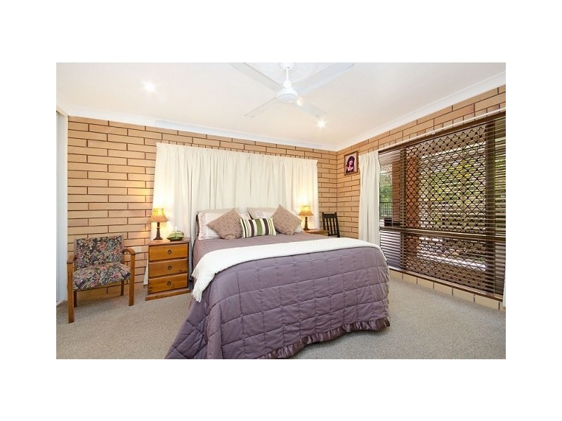 18 Lara St, Cranbrook QLD 4814