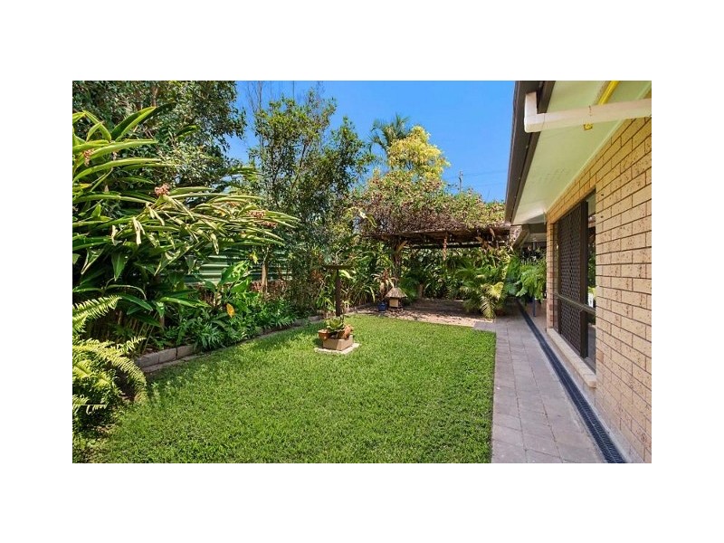 18 Lara St, Cranbrook QLD 4814