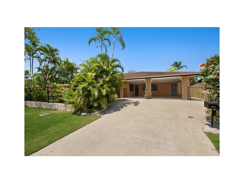 18 Lara St, Cranbrook QLD 4814