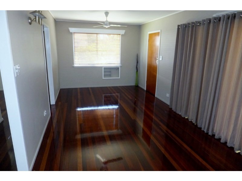 25 WEST STREET, Mundingburra QLD 4812