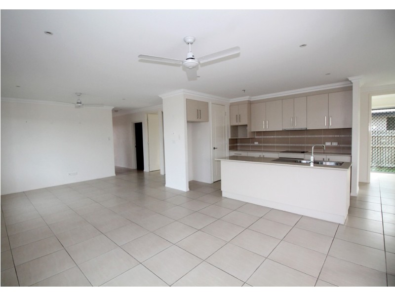 5 Summergold Street, Mount Low QLD 4818