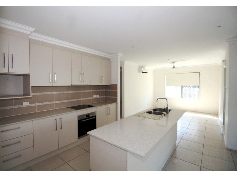 5 Summergold Street, Mount Low QLD 4818