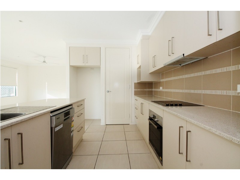 5 Summergold Street, Mount Low QLD 4818