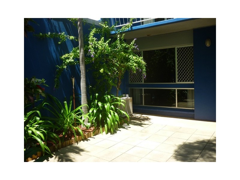 8/10 Paxton Street, North Ward QLD 4810