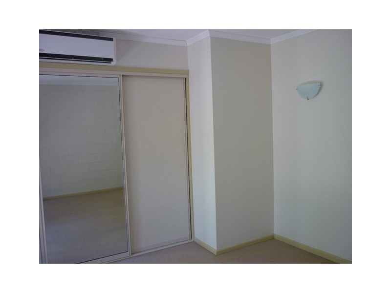 8/10 Paxton Street, North Ward QLD 4810