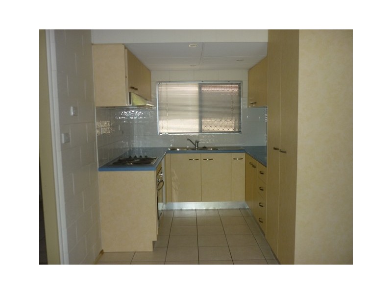 8/10 Paxton Street, North Ward QLD 4810