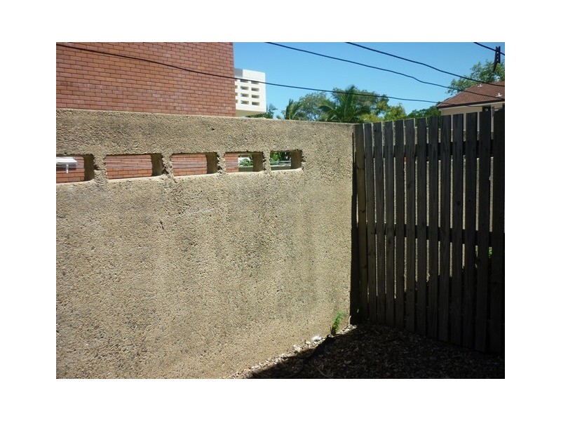 8/10 Paxton Street, North Ward QLD 4810