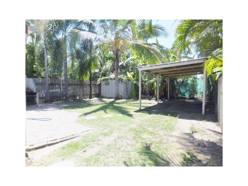 33 Perkins Street, South Townsville QLD 4810