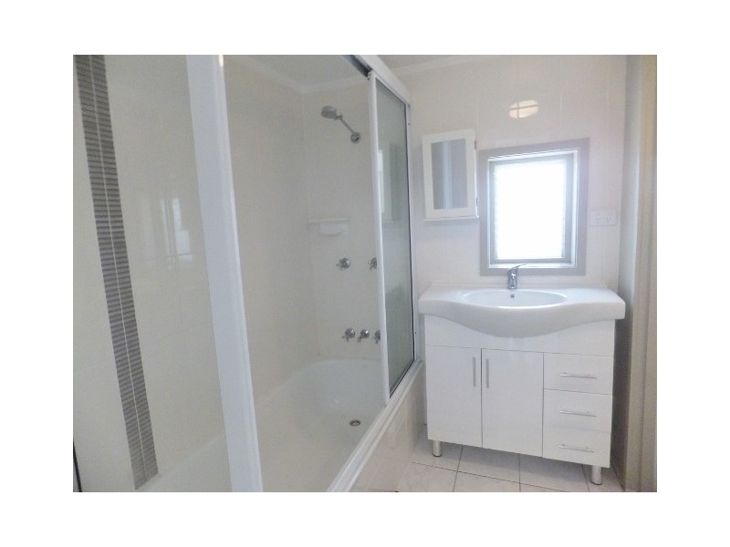 33 Perkins Street, South Townsville QLD 4810