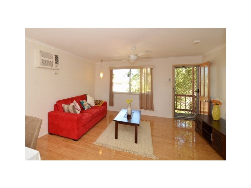 10 Carina Court, Mount Louisa QLD 4814