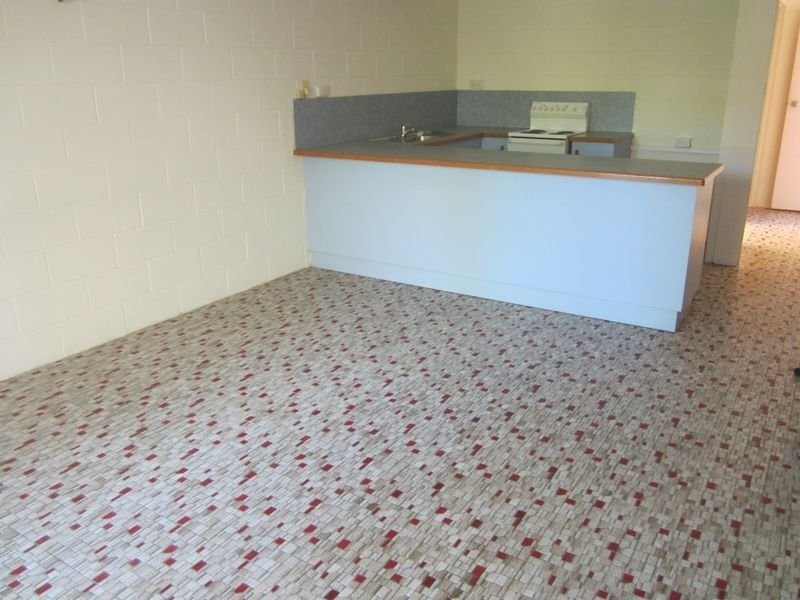 2/94 Cook Street, North Ward QLD 4810