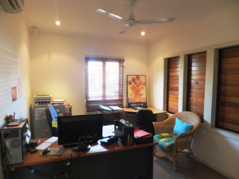 12 Ingham Road, West End QLD 4810