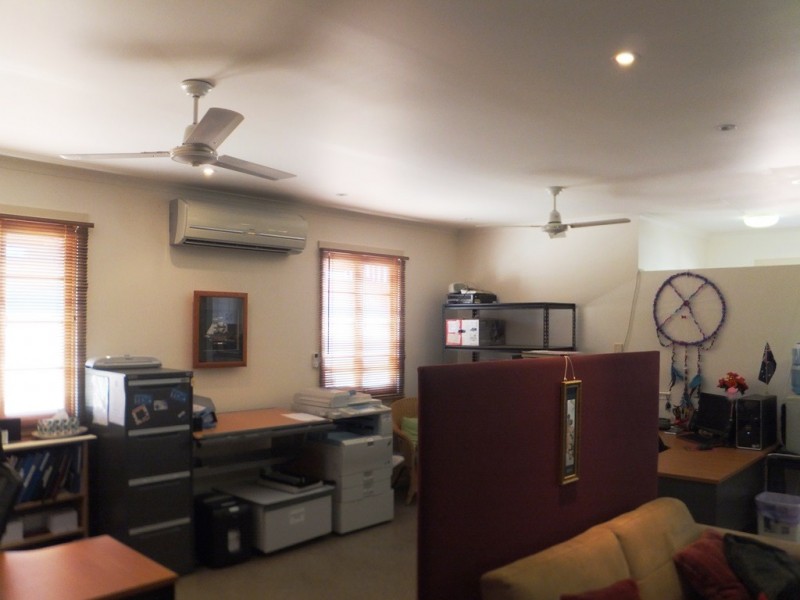 12 Ingham Road, West End QLD 4810