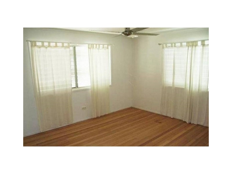 11 SAMANTHA STREET, Kelso QLD 4815