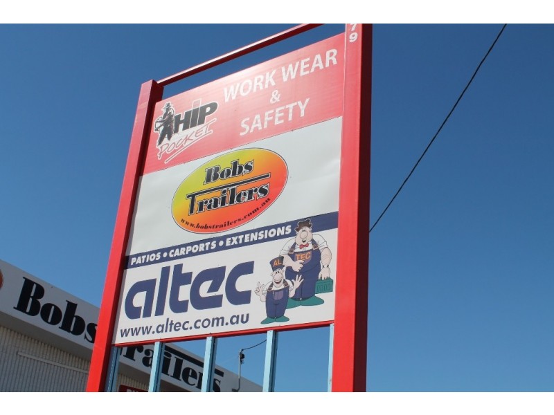 Unit 4/179 Ingham Road, West End QLD 4810