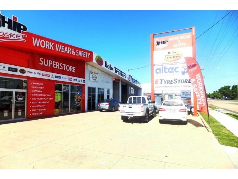 Unit 4/179 Ingham Road, West End QLD 4810