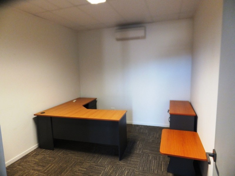 Unit 4/179 Ingham Road, West End QLD 4810