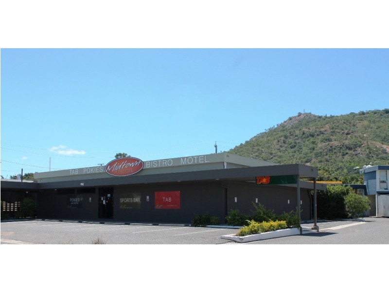 21 Ingham Road, West End QLD 4810