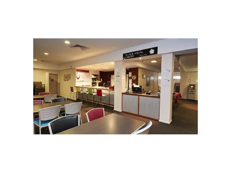 21 Ingham Road, West End QLD 4810