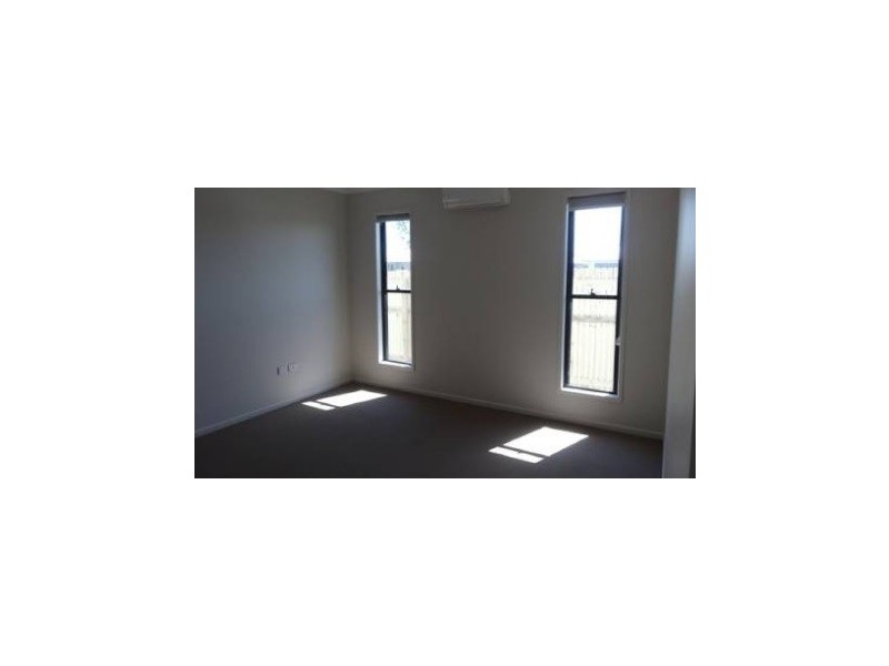 14 Malibu Parade, Mount Louisa QLD 4814