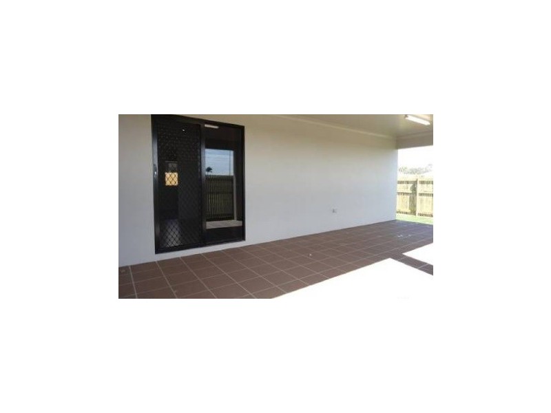 14 Malibu Parade, Mount Louisa QLD 4814