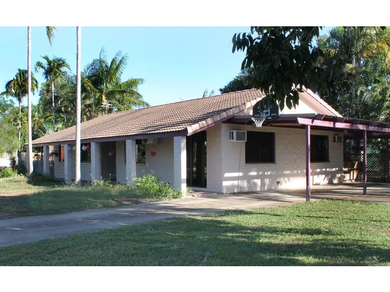 3 Vesterman, Bushland Beach QLD 4818