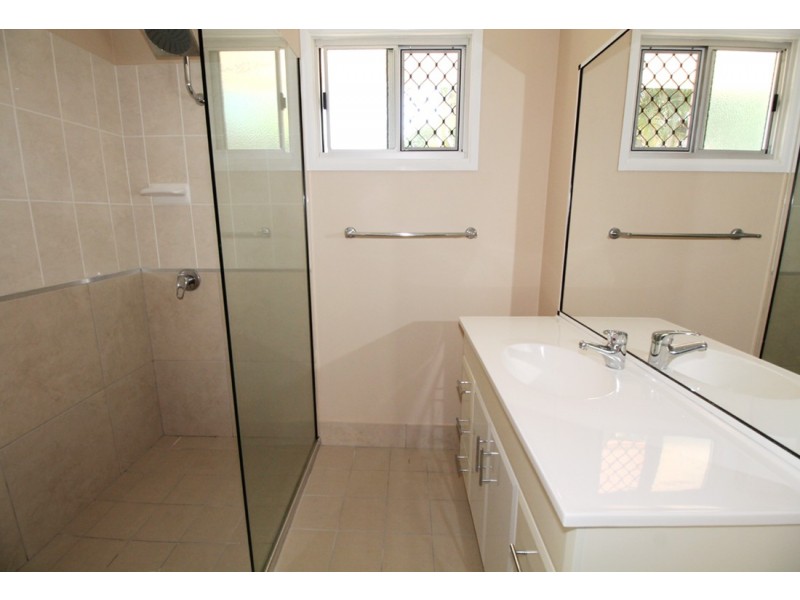 15 Brownhill Street, Mundingburra QLD 4812