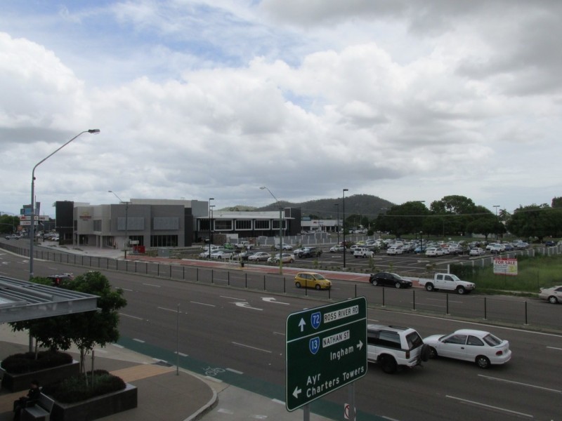 323 Ross River Road, Aitkenvale QLD 4814