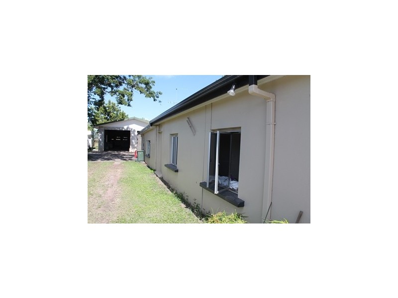 35 Drysdale Street, Brandon QLD 4808