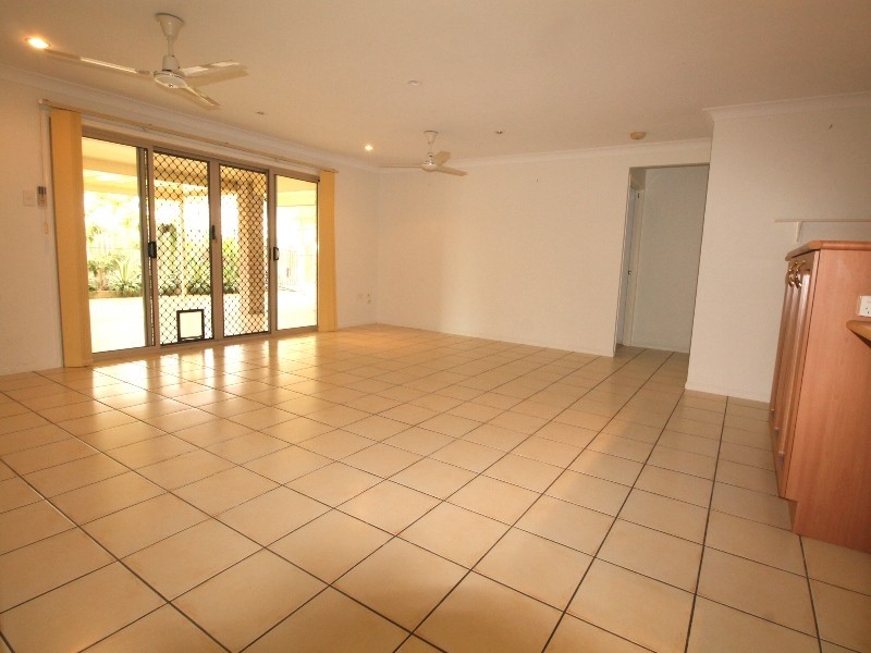 6 Concord Crescent, Kirwan QLD 4817