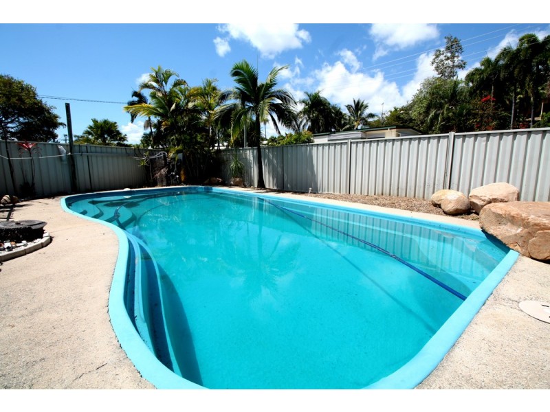 9 Carina Court, Mount Louisa QLD 4814