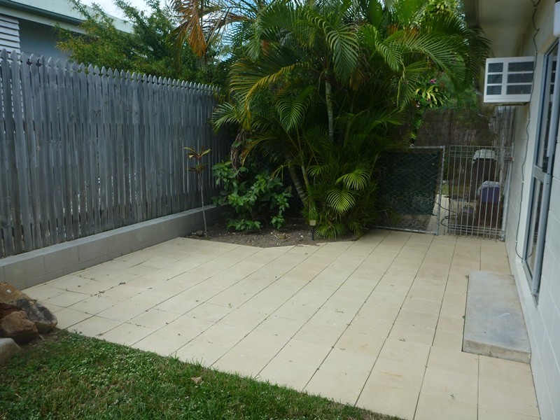 1/52 Bayswater Road, Hyde Park QLD 4812