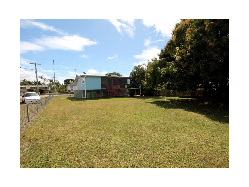 14 Bergin Rd, Cranbrook QLD 4814