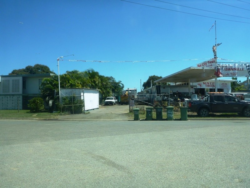 6 Railway Avenue, Railway Estate QLD 4810