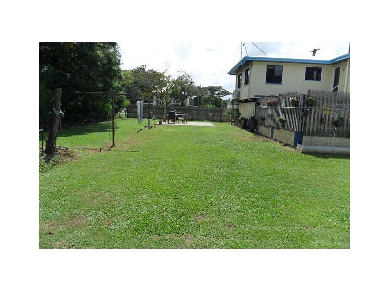 11 Dickson Street, Ingham QLD 4850