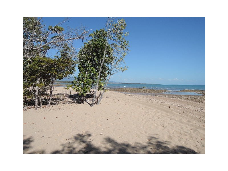 Lot 9 Hencamp Creek Road, Rollingstone QLD 4816