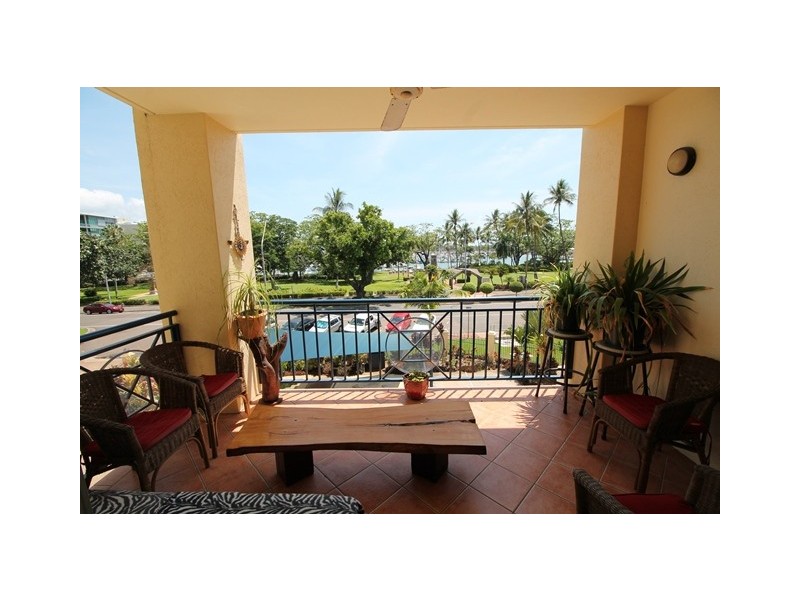 8/18 The Strand, North Ward QLD 4810