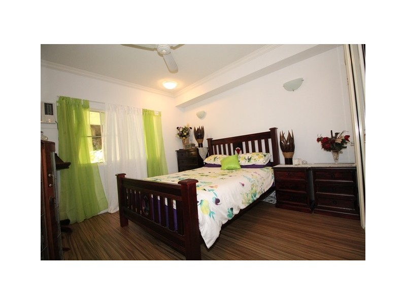 8/18 The Strand, North Ward QLD 4810