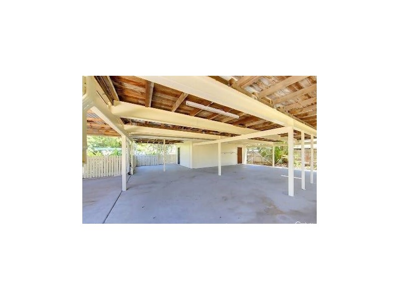 106 Eleventh Avenue, Railway Estate QLD 4810