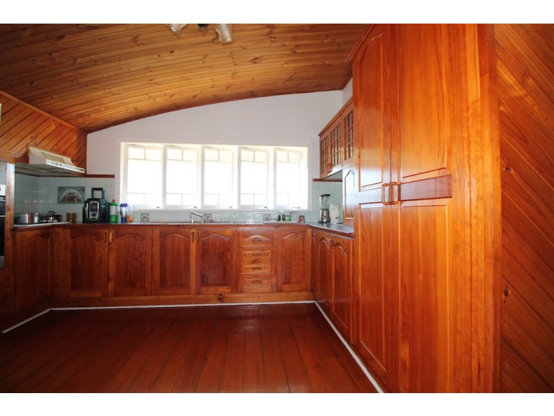 6 Seventh Avenue, South Townsville QLD 4810