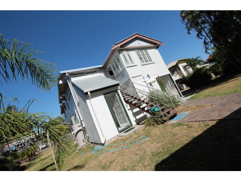 6 Seventh Avenue, South Townsville QLD 4810