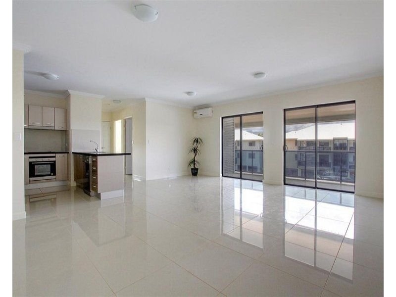 309 Angus Smith Drive, Douglas QLD 4814