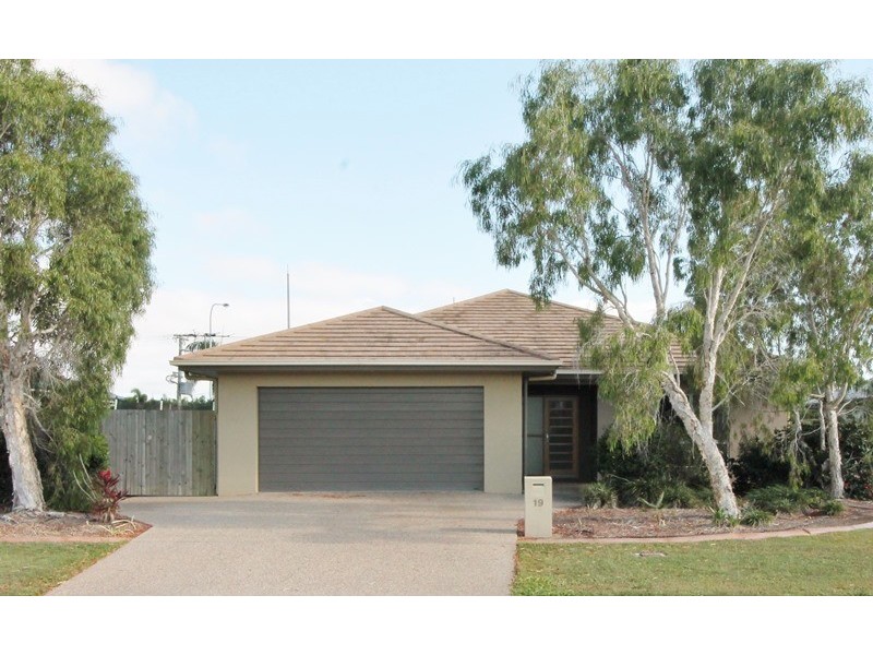 19 Fernbank Parade, Idalia QLD 4811