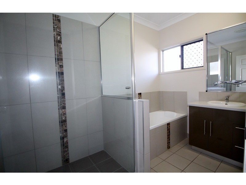 19 Fernbank Parade, Idalia QLD 4811