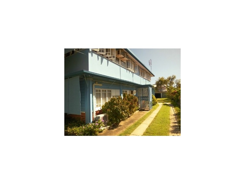 2 81 Eyre Street, North Ward QLD 4810