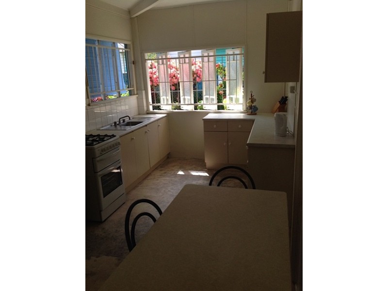 2/81 Eyre Street, North Ward QLD 4810